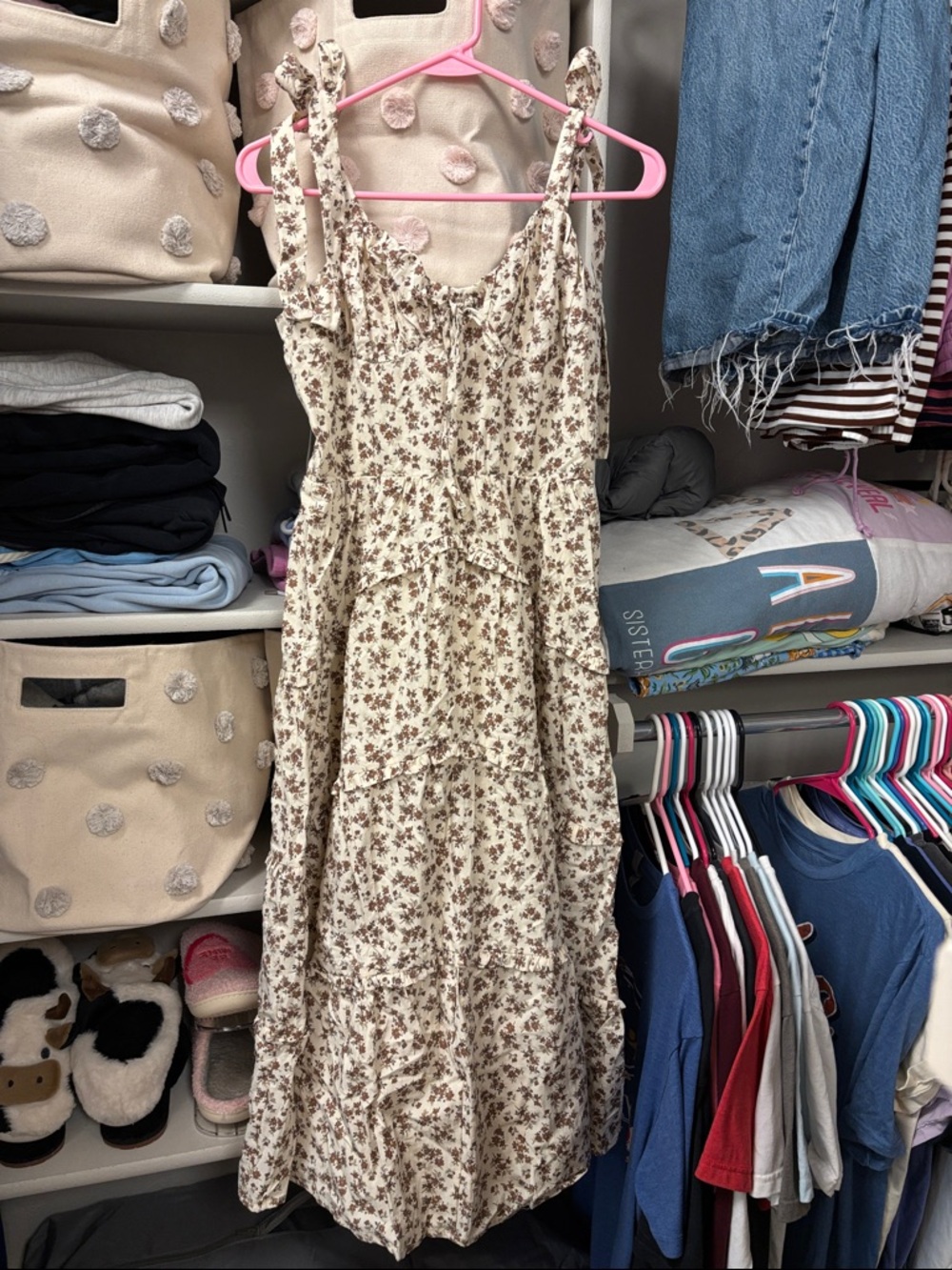Storia Cream Floral Midi Dress